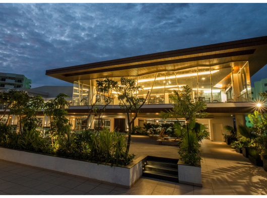 <span><b>Live in serenity</b></span>